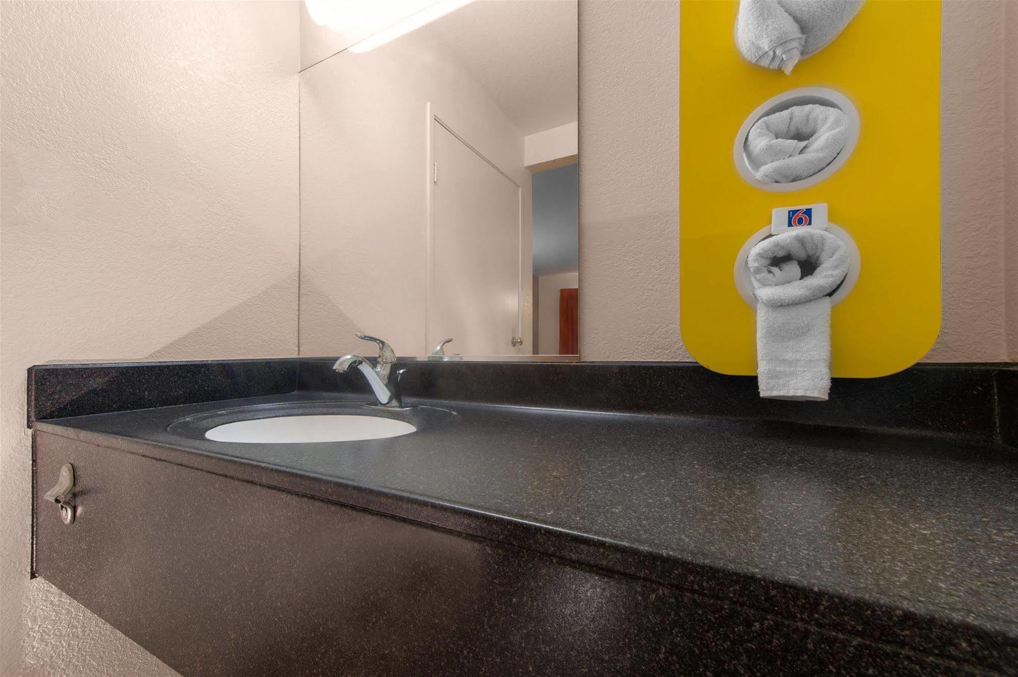 Motel 6-Bismarck, Nd Dış mekan fotoğraf